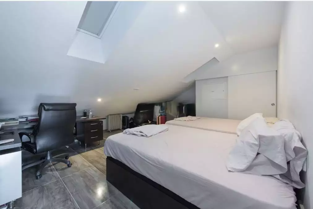 Townhouse for sale in Ortaleza, Madrid