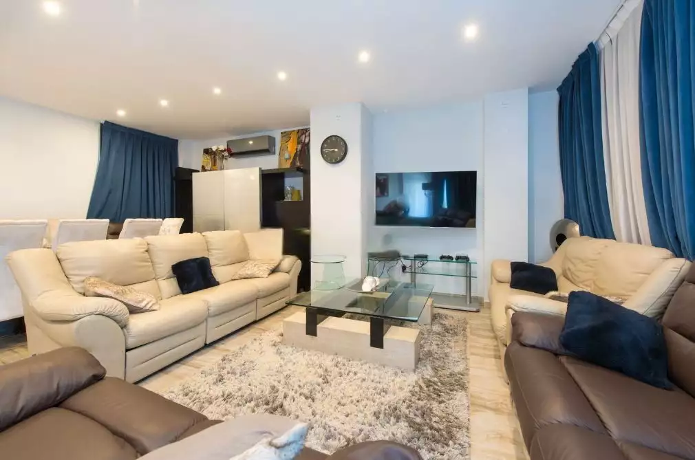 Townhouse for sale in Ortaleza, Madrid