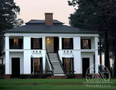 From Ben Affleck's estate in Georgia: From a failed sale for $12 million to marital bliss