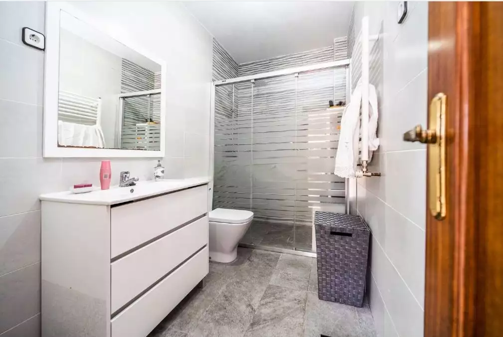 Townhouse in the neighborhood PRIVADA DE LUJO, Valdebebas - Valdefuentes