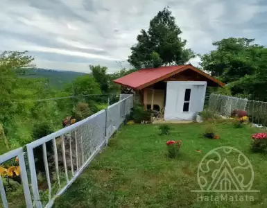 Sell house, 20 acres of land and 30 walnuts for 7.000 euros! Ready to exchange for a car, 2 business ideas for the buyer, that's the secret!
