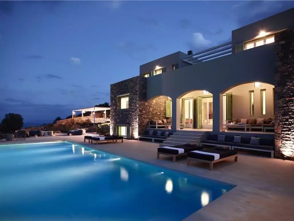 Prestigious villa of 456 m2 in Epáno Eloúnda, Greece