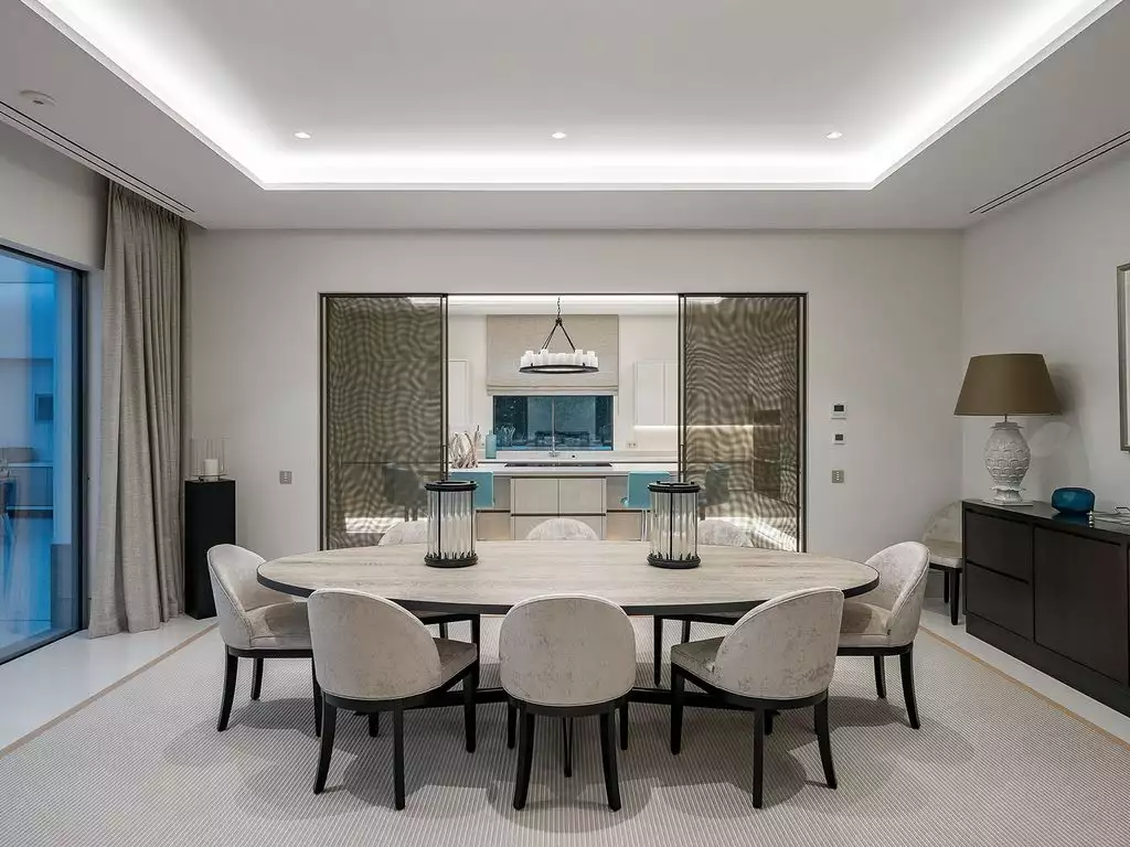 Stunning villa with extraordinary sunsets in Portugal