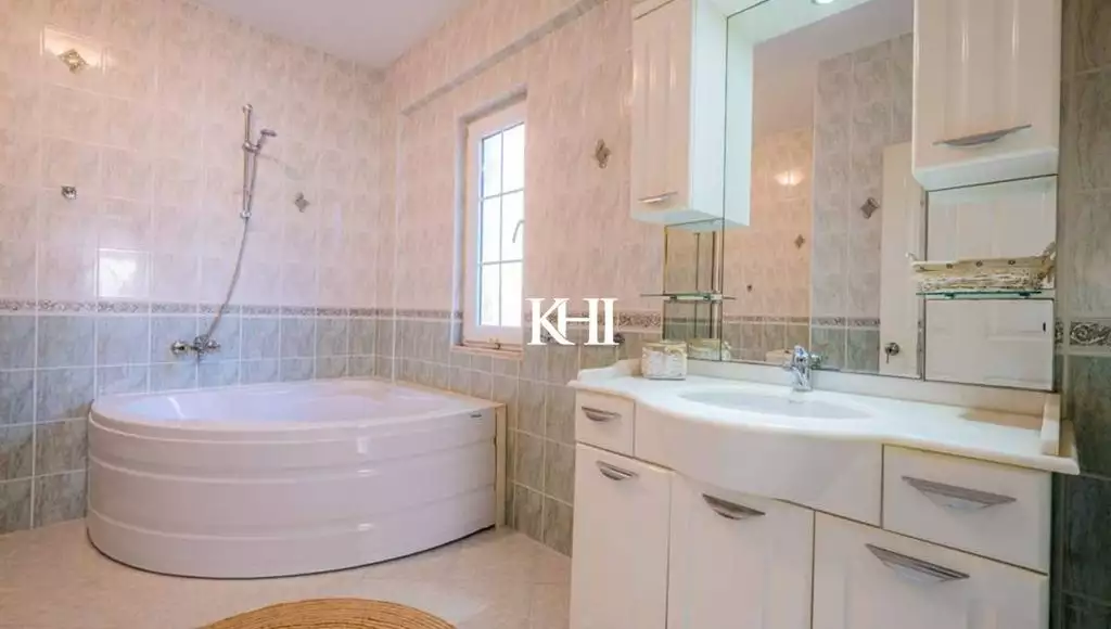 Villa or Bungalow? Fethiye sets trends in the resort real estate market