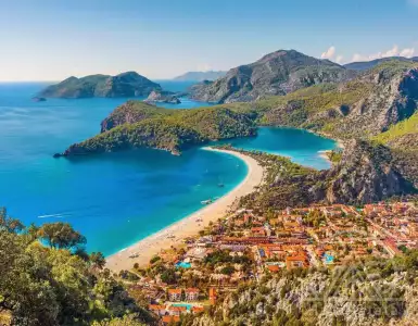 Villa or Bungalow? Fethiye sets trends in the resort real estate market