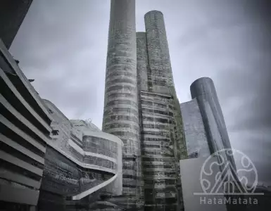 Business real estate: enterprises struggling with new needs