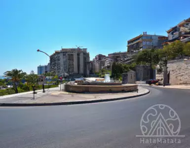 Housing crisis in Greece: overheated economy and high inflation - a recipe for new real estate price growth?