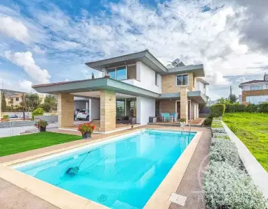 Ultra-modern villa of 270 m2 in the most comfortable area of Cyprus