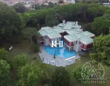 Secluded prestigious house with fantastic garden in Istanbul, Turkey