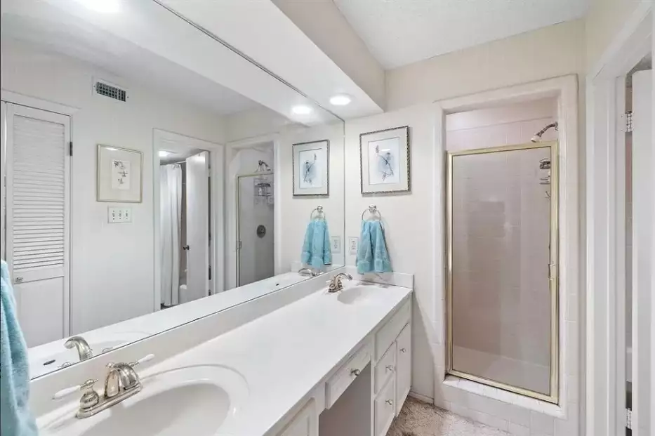 Buy a modern home in Texas at an affordable price? Why not!