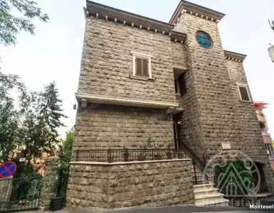 Stone villa with 5 bedrooms and beautiful views of Budva in Montenegro