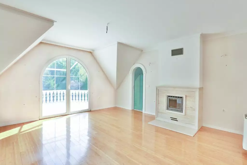 Majestic family mansion with large private yard in Sofia, Bulgaria