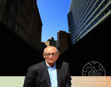 Wayne Ratkovich, the developer who saved Los Angeles' famous buildings, has died at 82.