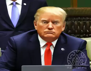 Trump is finally voicing his online anger in court.