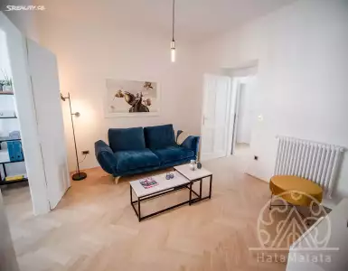 Stylish apartment 89m2 in the most sought-after neighborhood of Prague - Dejvice