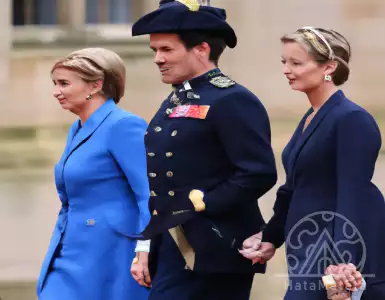 Heiress Marie-Chantal of Greece in cornflower-blue at Charles III's coronation: gorgeous!