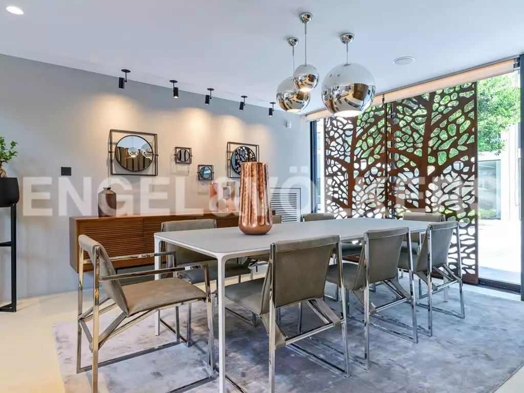 Kolonaki - luxury in the center of city life. Overview of an incredible villa in Athens