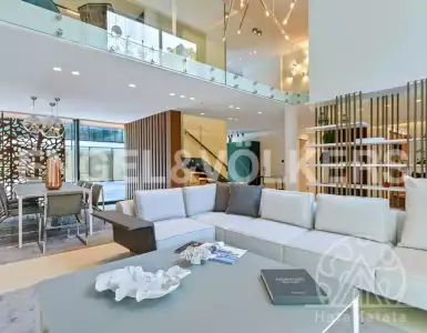 Kolonaki - luxury in the center of city life. Overview of an incredible villa in Athens