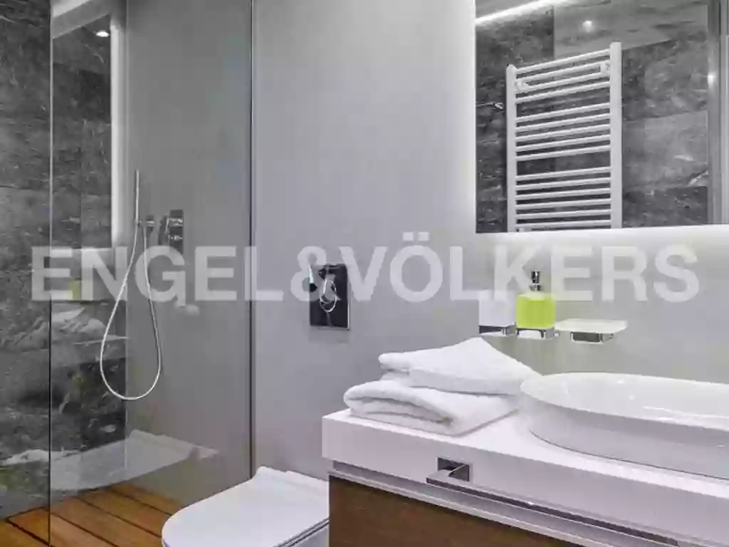 Kolonaki - luxury in the center of city life. Overview of an incredible villa in Athens