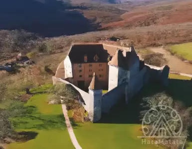 MPs will stop prisoner escape on medieval estate in FranceDeputies to stop prisoner escape on estate in France