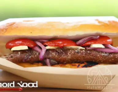 Kebab in the industrial back platform in Campbellfield is the best in Melbourne.