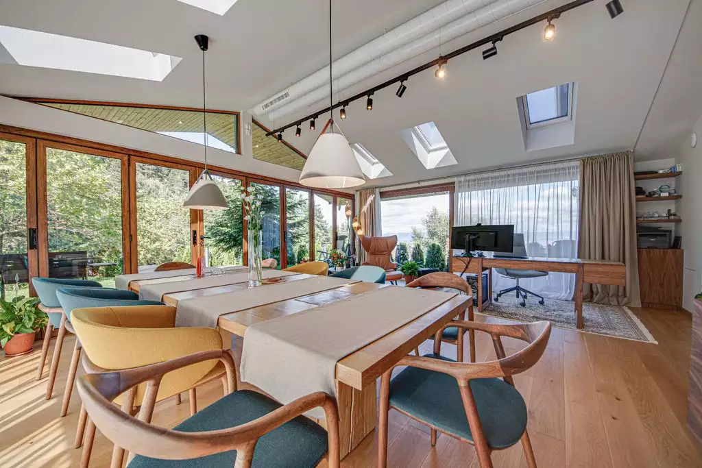 Dream house in Bulgaria = 300m2 + fireplace + winter garden