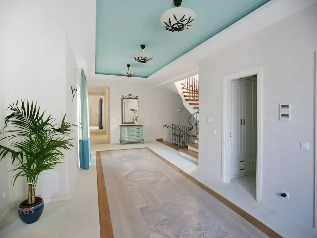 The unrivaled beauty of Corfu: three villas with access to Agni beach