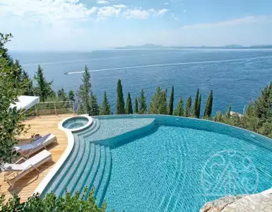 The unrivaled beauty of Corfu: three villas with access to Agni beach