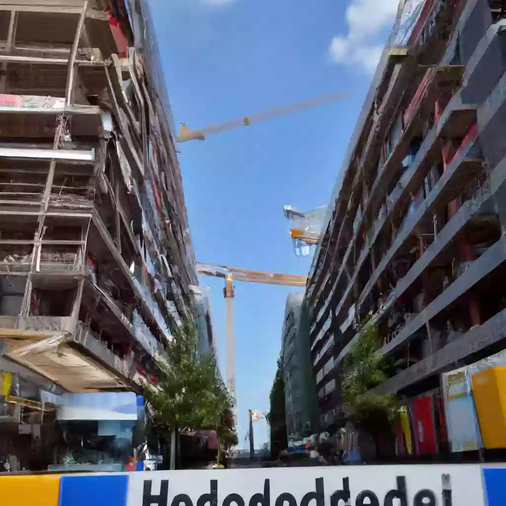 Беснующиеся кредиторы сражаются за самоцвет немецкой недвижимости - BNN БлумбергBNN: Creditors Fight for German Real Estate Gem