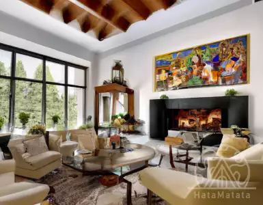 A suburban resident of Milwaukee is asking for $75 million for a mansion in LA.