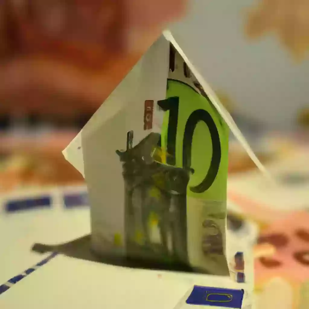 Нарастание процентных ставок угрожает продаже недвижимости.