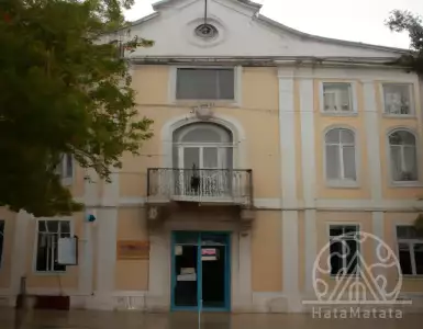 Quantos of vacant properties from the state? Private interestNumber of properties held by the state and private persons