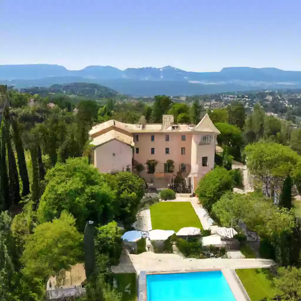 Вилла на Французской Ривьере бывшей семьи Кеннеди поступила на продажу за $35 млн.