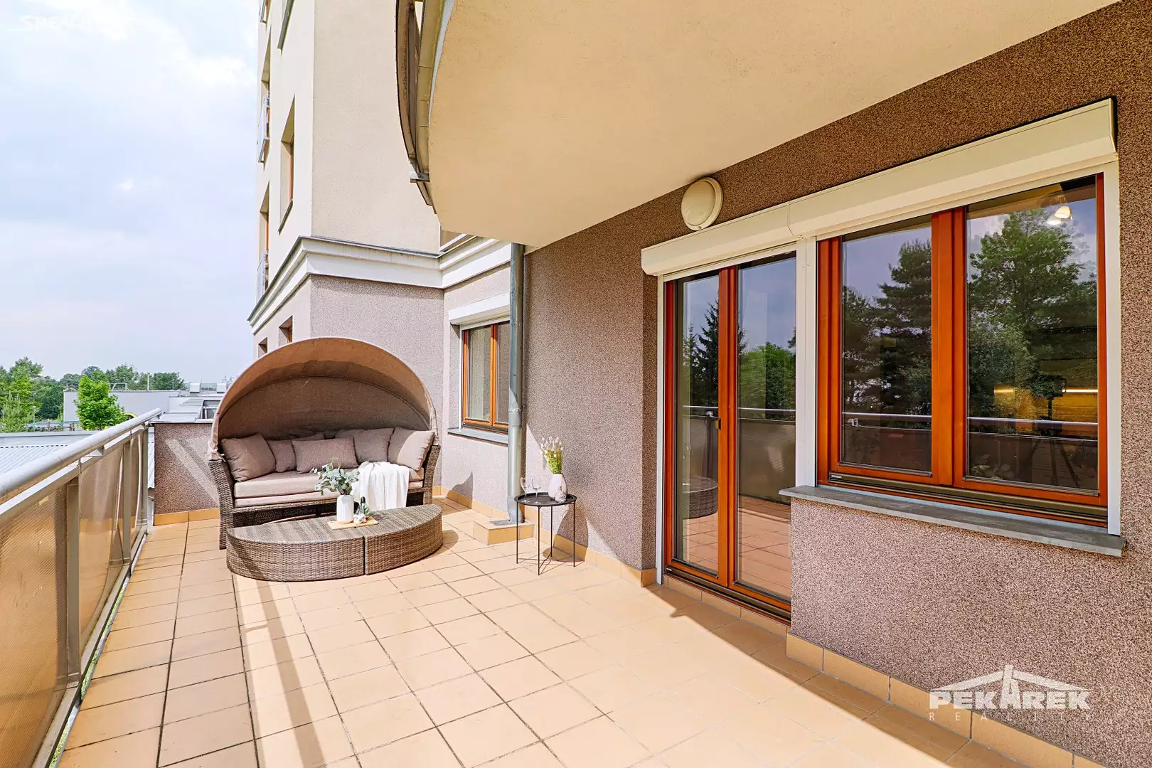 Prague: an ideal place to live and invest. Overview of a 2-bedroom apartment in Zlicin district