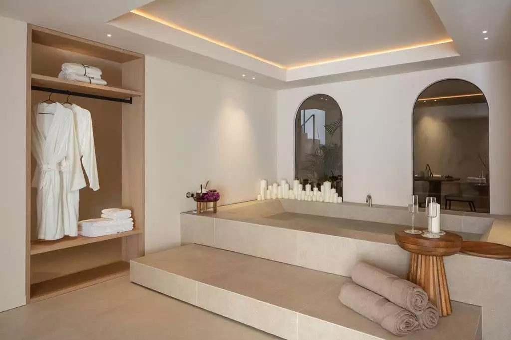 Review of a fabulous villa in the golf valley of New Andalusia, Spain