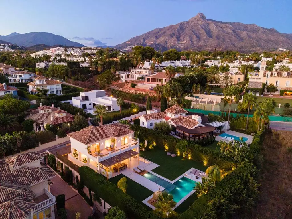 Review of a fabulous villa in the golf valley of New Andalusia, Spain