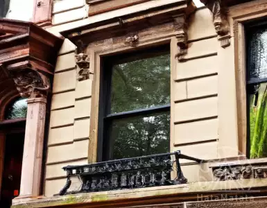 Why are SCPIs declining less than real estate?