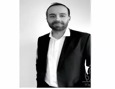 real estateA portrait of successful re-skilling: Robin Baneg, from telecoms to real estate - Real Estate Agent MagazineRobin Baneg's requalification: from telecommunications to real estate - Real Estate Agent Magazine