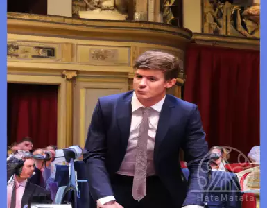 Gonzalo Olmos is a young real estate registrar in Spain