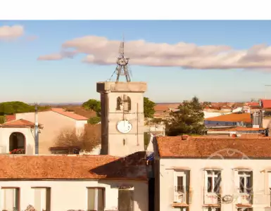 Village Barometer: real estate prices, safety, health, traditions - three communes between Nîmes and Montpellier for a better living