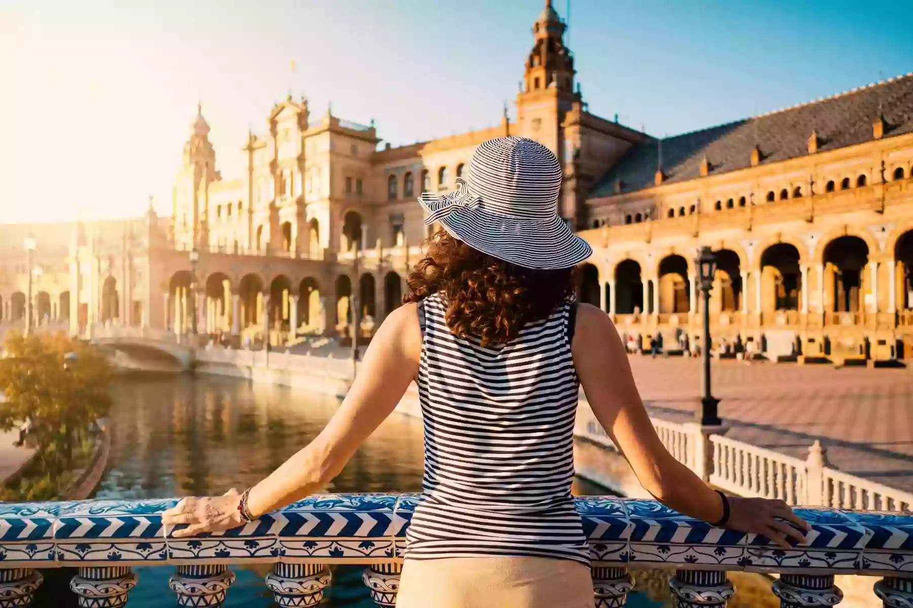 Planning to have an unforgettable vacation in Spain? Here are the perfect areas to visit!