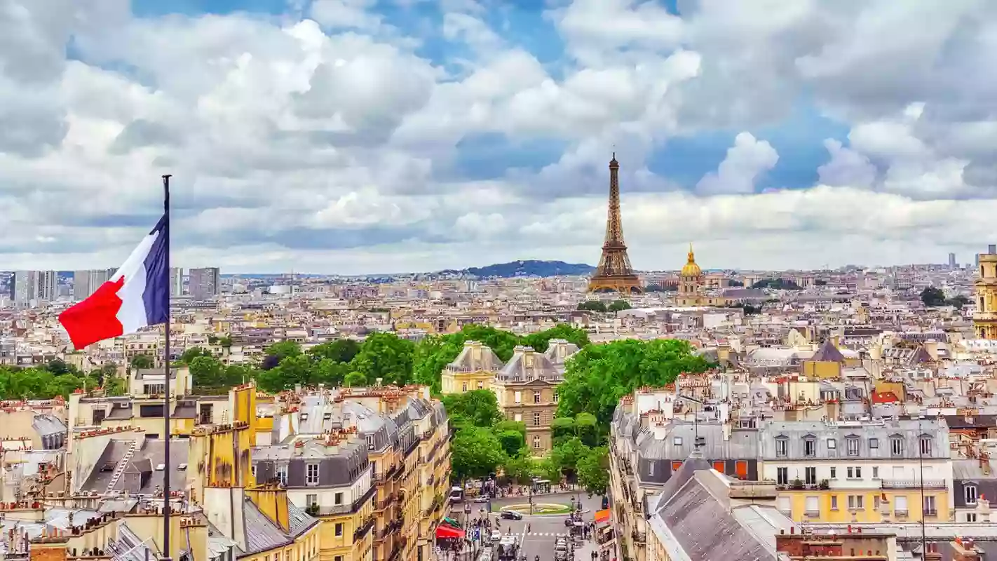 Guide to applying for a green card in France: a step-by-step approach