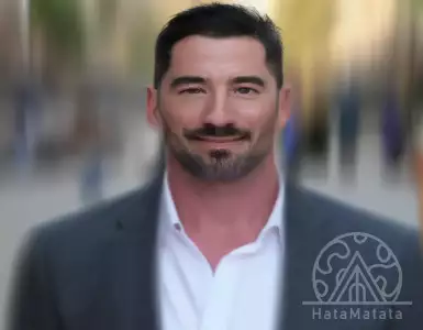 The Portuguese language received an award from Coldwell Banker for leadership.