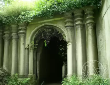 Seven of the world's spectacular cemeteries, one of them in Spain.