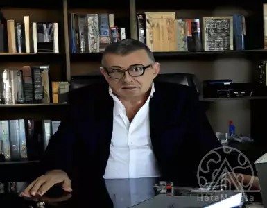 Who is Zoran Korac and his connection to Montenegro's top officials?