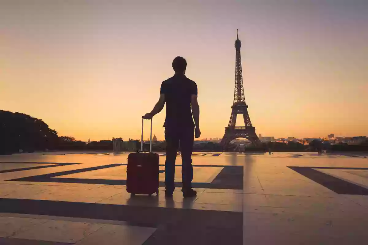 What is needed for moving to France: checklist checklist