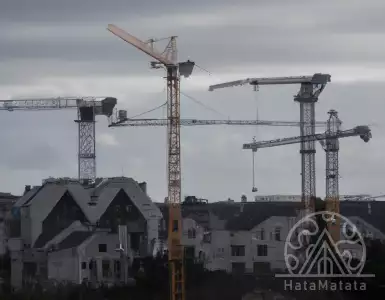 New buildings: building permits issued continue to decline in 2023