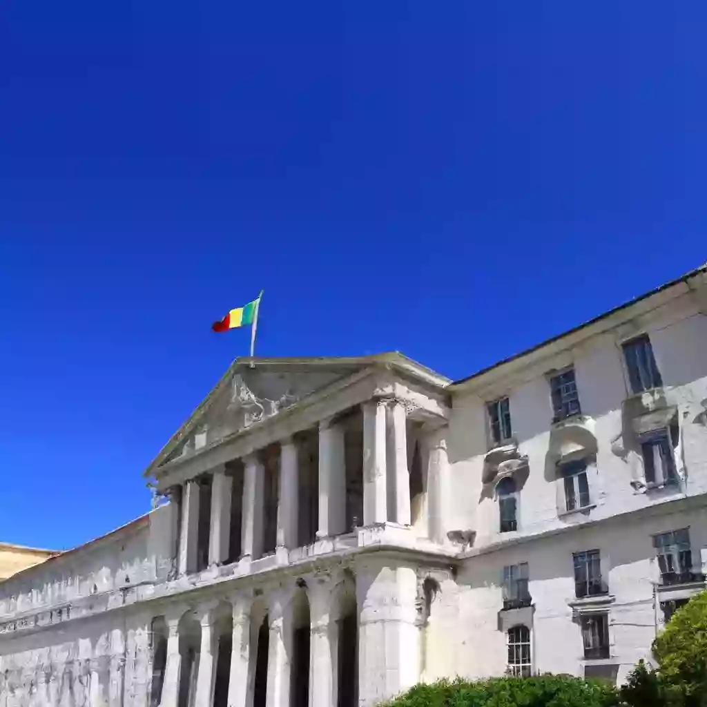 Одобрен конец опци...Конец опции недвижимости для золотых виз повторно одобрен в Португалии
