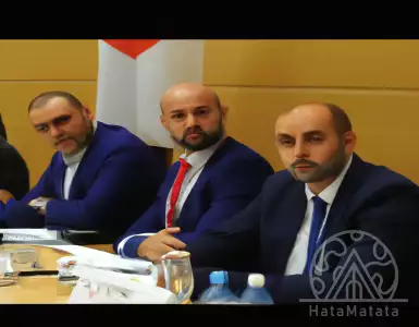 Home (PLASIS) on CNN Greece: Real estate sold off the street