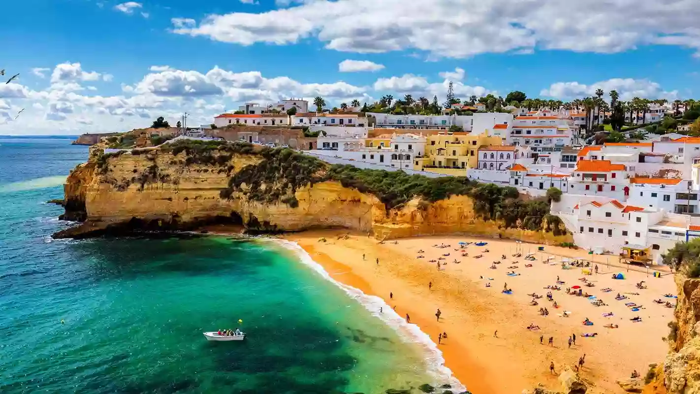Откройте преимущества жизни в Португалии: руководство по получению вида на жительство